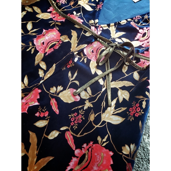 Topshop Foil Floral Plunge Wrap Dress Navy/Gold - Picture 6 of 10